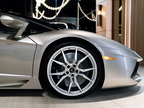 Used 2014 Lamborghini Aventador LP 700-4 image 13