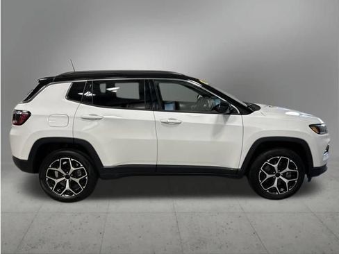 Used 2024 Jeep Compass Limited AWD/4WD image 6