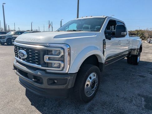 New 2026 Ford F450 King Ranch w/ FX4 Off-Road Package image 9