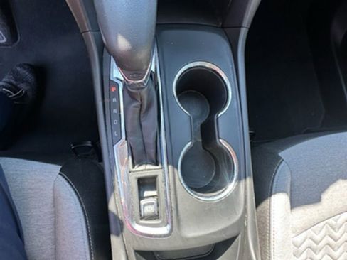 Used 2023 Chevrolet Equinox LS image 13