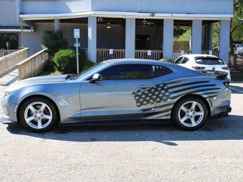 Used 2020 Chevrolet Camaro LT w/ RS Package image 4