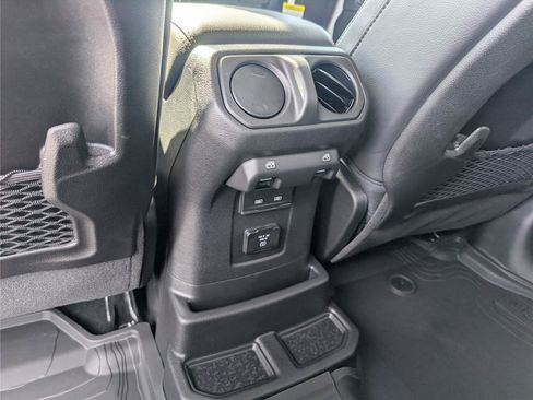 New 2026 Jeep Wrangler Unlimited Sahara AWD/4WD image 29