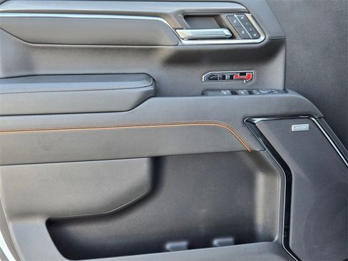 Used 2024 GMC Sierra 1500 AT4 w/ Technology Package image 11