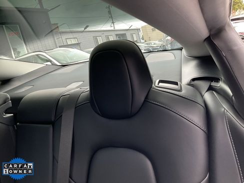 Used 2021 Tesla Model 3 Standard Range Plus image 28