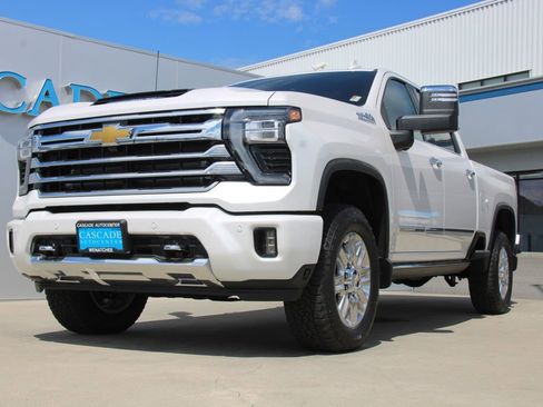 New 2025 Chevrolet Silverado 2500 High Country w/ Technology Package image 2