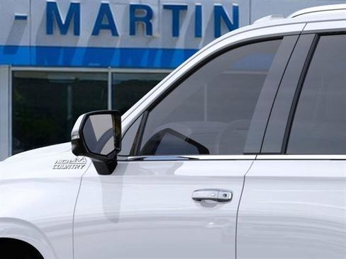 New 2026 Chevrolet Tahoe High Country image 18