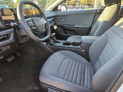 New 2025 Kia K4 EX image 7