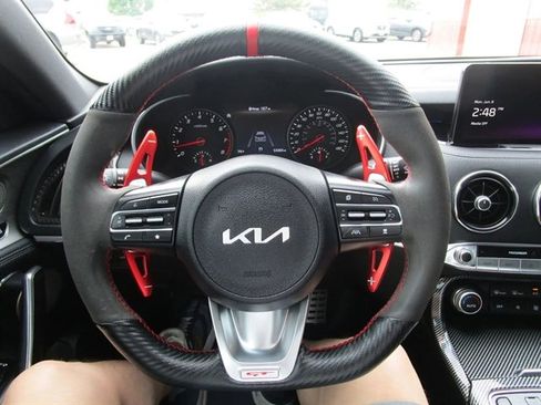 Used 2022 Kia Stinger GT2 AWD/4WD image 24
