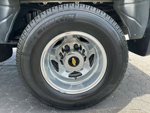 Used 2022 Chevrolet Silverado 3500 LT w/ Convenience Package AWD/4WD image 18