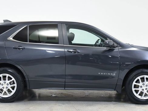 Used 2022 Chevrolet Equinox LT image 12
