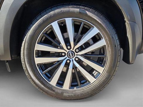 Used 2024 Nissan Pathfinder Platinum w/ Cargo Package image 25