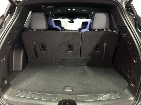 Used 2024 Buick Enclave Essence w/ Technology Package FWD image 25