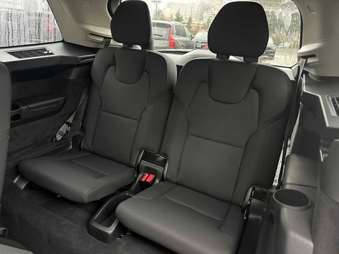 New 2026 Volvo XC90 B5 Core w/ Protection Package Premier image 17