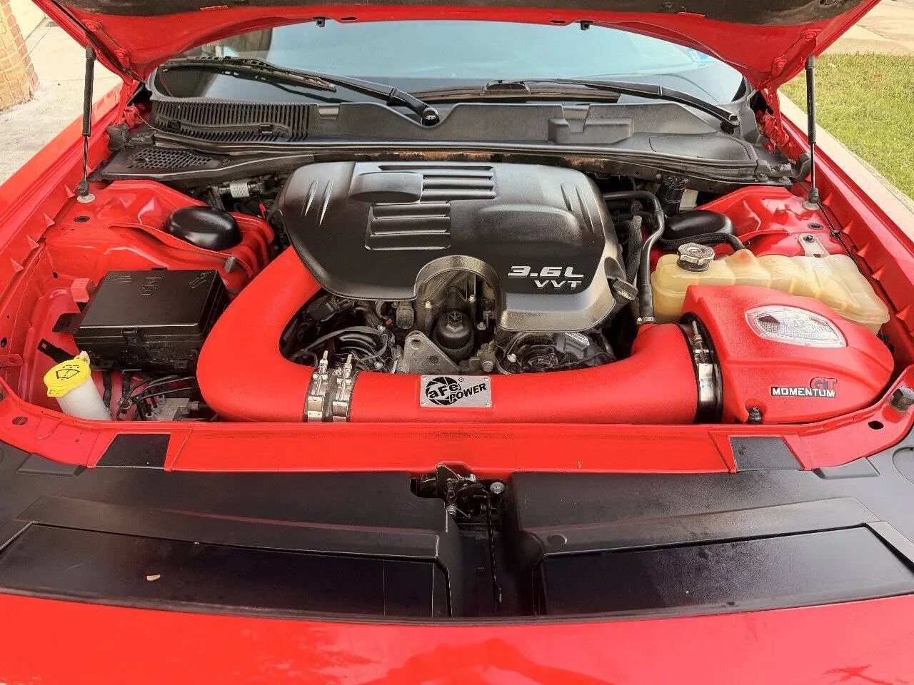 Used 2019 Dodge Challenger SXT RWD image 28