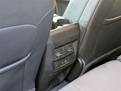 Used 2024 Chevrolet Colorado ZR2 w/ ZR2 Convenience Package III image 31