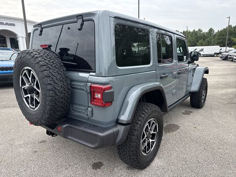 Used 2026 Jeep Wrangler Unlimited Rubicon AWD/4WD image 7