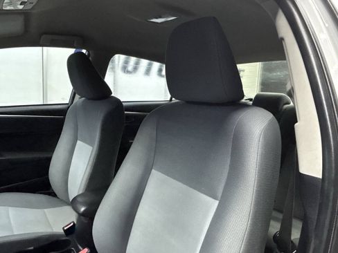 Used 2015 Toyota Corolla L FWD image 16