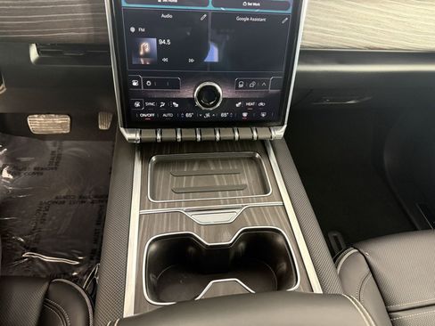 Used 2024 GMC Sierra EV Denali image 23