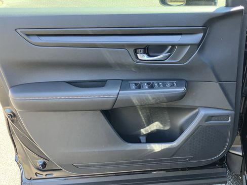 Used 2026 Honda CR-V Sport image 14