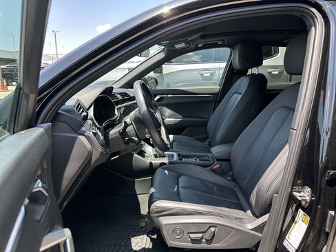 Used 2020 Audi Q3 2.0T Premium Plus AWD/4WD image 2