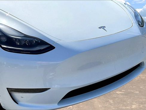 Used 2023 Tesla Model Y Long Range AWD/4WD image 27
