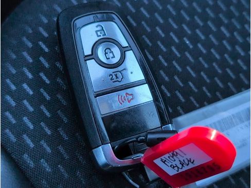 Used 2025 Ford Escape ST-Line image 20