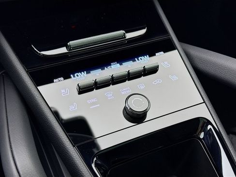 New 2026 Porsche Cayenne AWD/4WD image 22