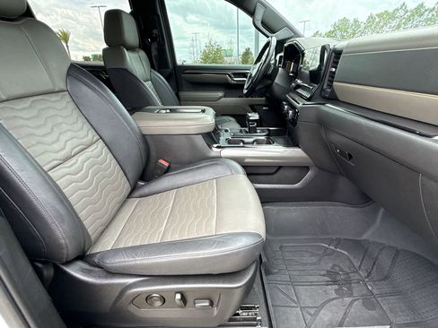 Used 2022 Chevrolet Silverado 1500 ZR2 image 15