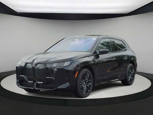 Used 2026 BMW iX xDrive60 w/ M Sport Package AWD/4WD image 4