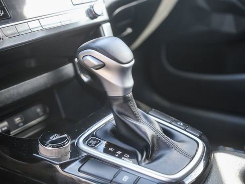 Certified 2024 Kia Seltos S image 23