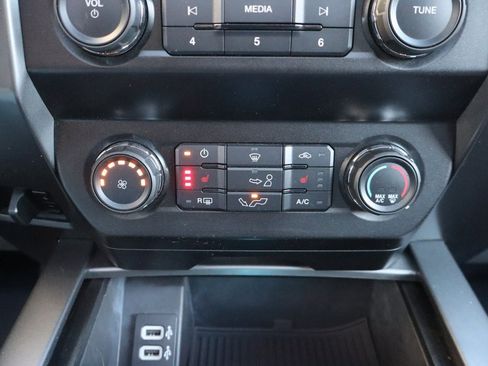 Used 2019 Ford F150 XLT w/ Equipment Group 302A Luxury image 12