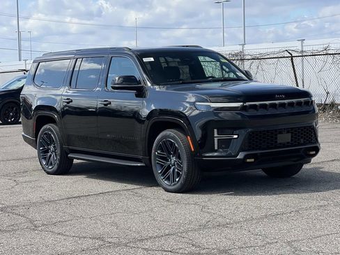 New 2026 Jeep Grand Wagoneer L 4WD image 1