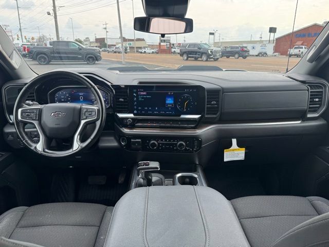 Used 2024 Chevrolet Silverado 1500 LT Trail Boss w/ Protection Package AWD/4WD image 8