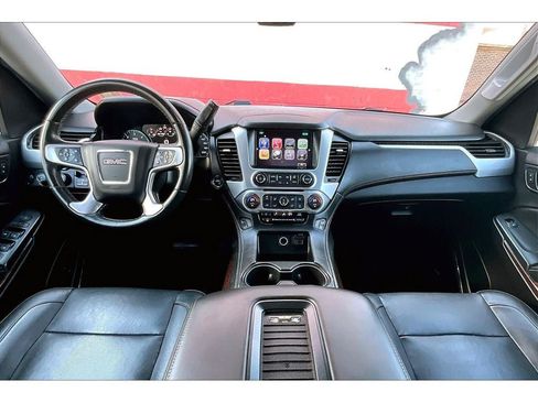 Used 2017 GMC Yukon SLT w/ HD Trailering Package AWD/4WD image 16
