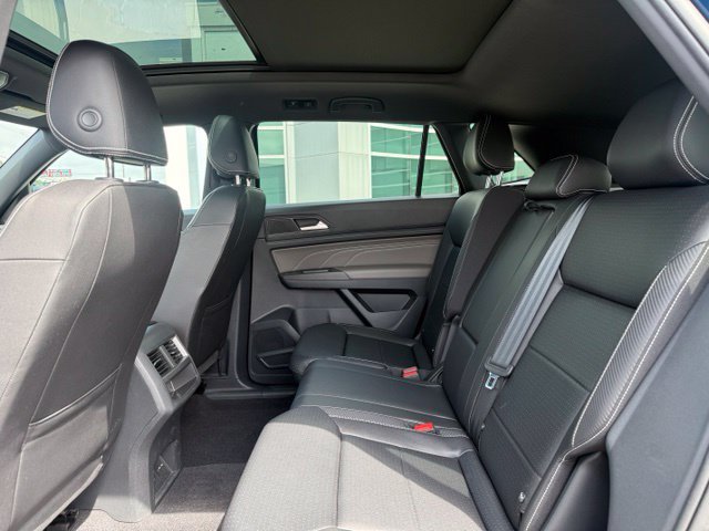 Used 2023 Volkswagen Atlas Cross Sport SE w/ Panoramic Sunroof Package AWD/4WD image 20