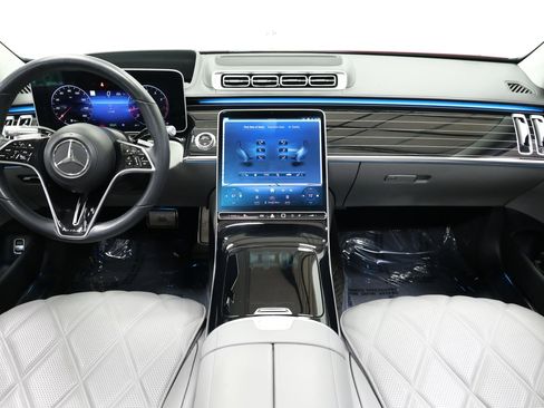 Used 2021 Mercedes-Benz Maybach S 580 4MATIC image 52