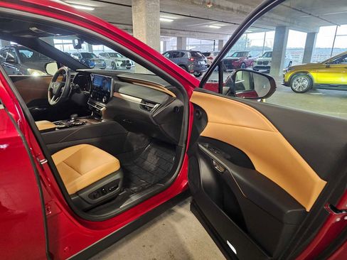 Used 2024 Lexus RX 350 Premium w/ Convenience Package image 35