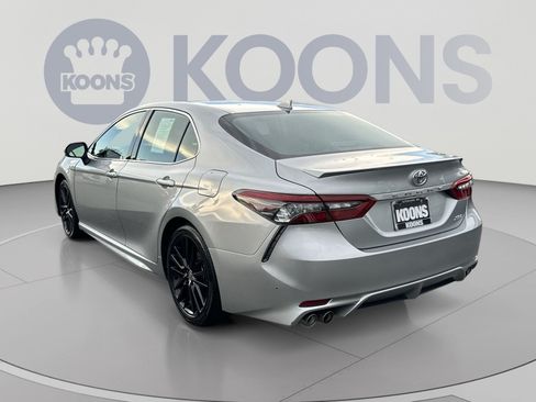 Used 2023 Toyota Camry XSE FWD image 8