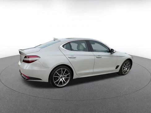 Used 2025 Genesis G70 2.5T image 15