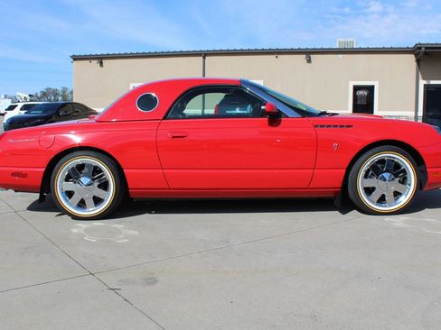 Used 2002 Ford Thunderbird RWD image 29
