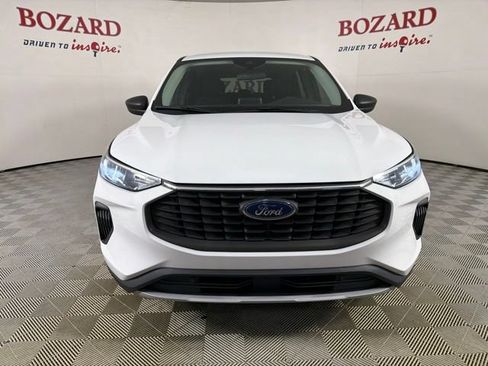 Used 2023 Ford Escape Active FWD image 2