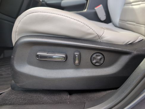 Used 2018 Honda CR-V EX-L image 17