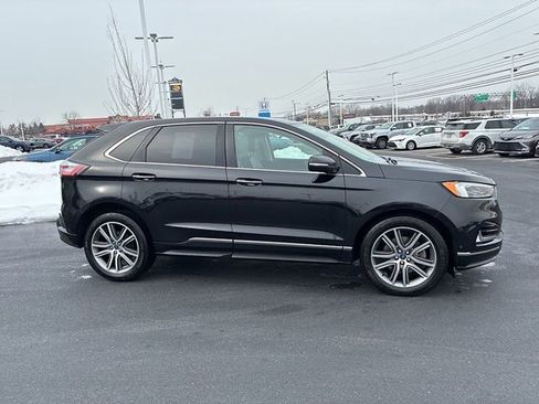 Used 2019 Ford Edge Titanium w/ Equipment Group 301A image 5