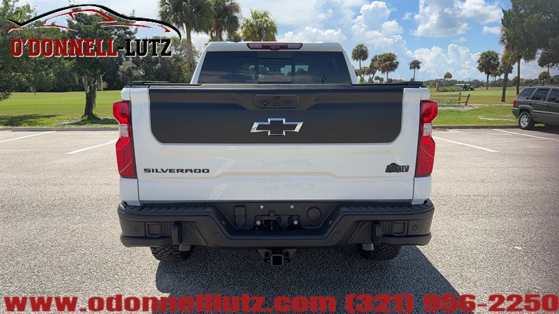 Used 2024 Chevrolet Silverado 1500 ZR2 w/ ZR2 Bison Edition AWD/4WD image 5