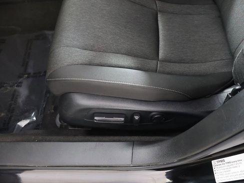 Used 2025 Honda Accord SE image 30