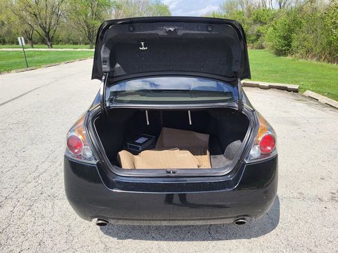Used 2010 Nissan Altima 3.5 SR w/ Premium Pkg FWD image 10