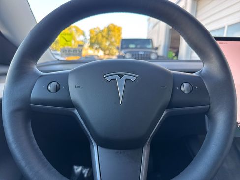 Used 2022 Tesla Model 3 Long Range image 22