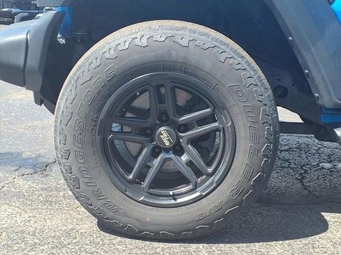 Used 2020 Jeep Gladiator Sport w/ Quick Order Package 24S image 22