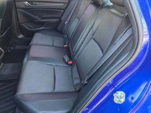 Used 2018 Honda Accord Sport image 8