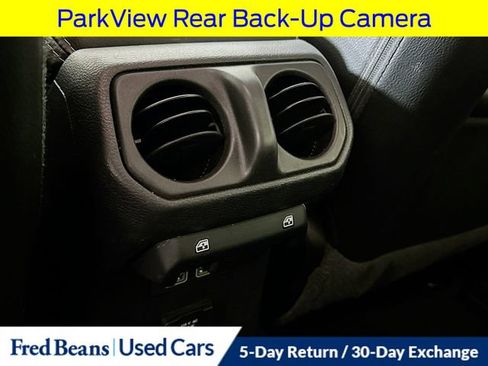 Used 2023 Jeep Wrangler Unlimited Sahara w/ LED Lighting Group AWD/4WD image 32